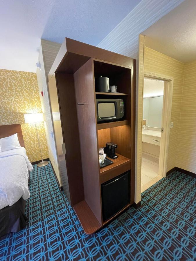 Fairfield Inn & Suites By Marriott Поплар Блафф Экстерьер фото