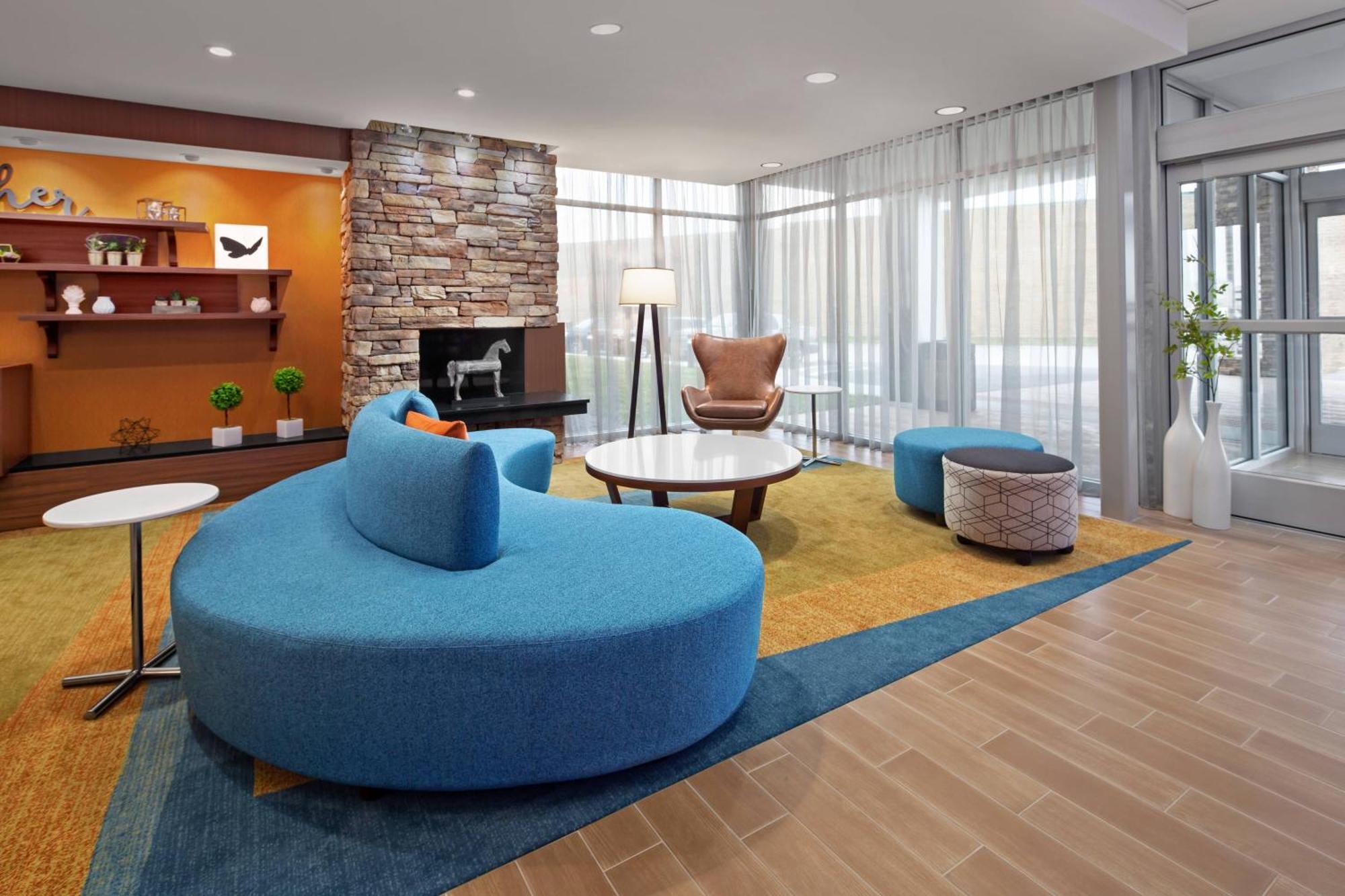 Fairfield Inn & Suites By Marriott Поплар Блафф Экстерьер фото